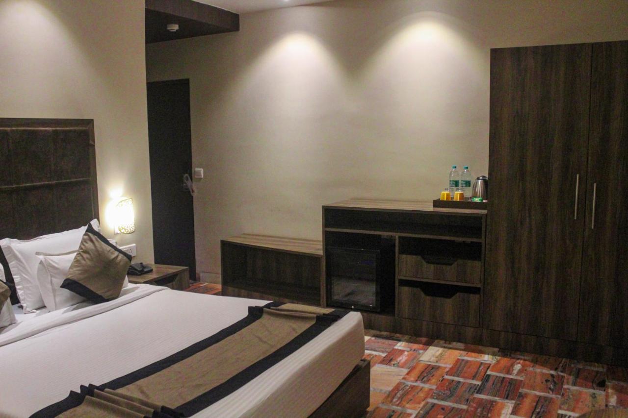 I-Towne' - A Unit Of Hotel Shivam International Deoghar Exteriör bild