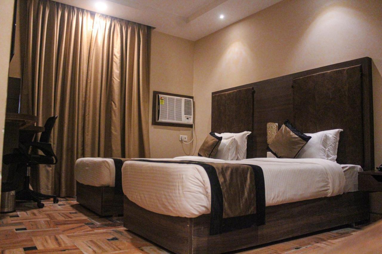I-Towne' - A Unit Of Hotel Shivam International Deoghar Exteriör bild