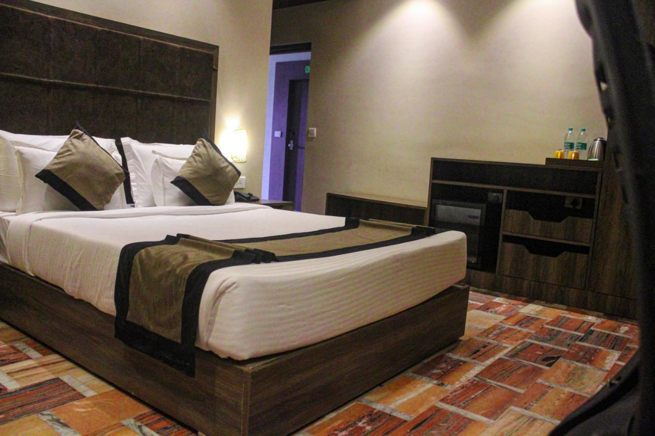 I-Towne' - A Unit Of Hotel Shivam International Deoghar Exteriör bild